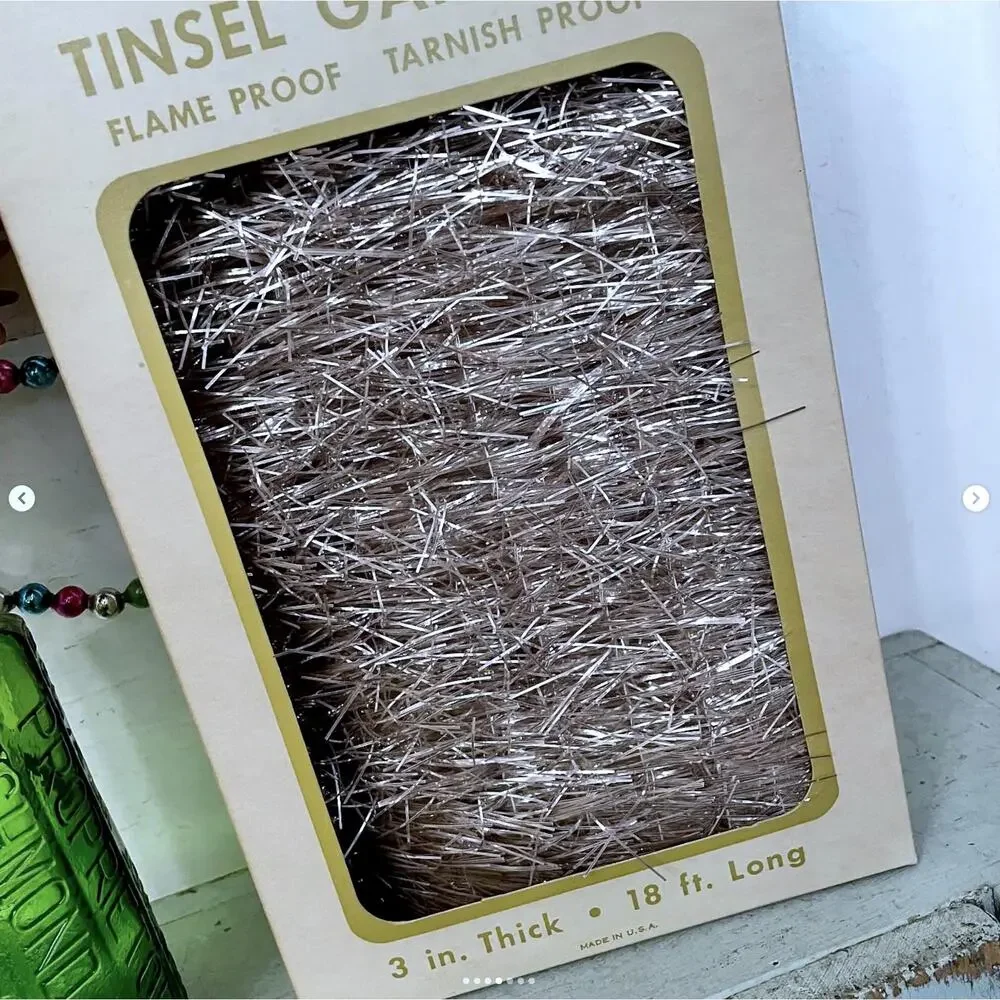 Vintage Mr. Christmas Vinyl Foil Tinsel Garland Pinkish Silver Original Box USA